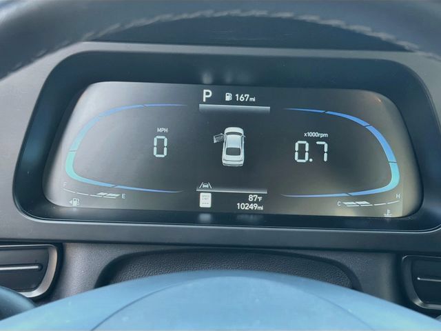 Certified 2025 Hyundai Elantra Sport FWD image 12