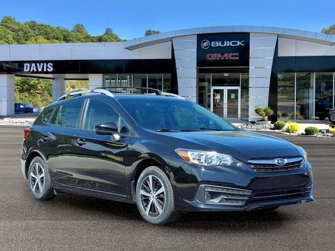 Used 2023 Subaru Impreza 2.0i Premium AWD/4WD image 1