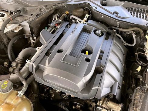 Used 2015 Ford Mustang Premium RWD image 27