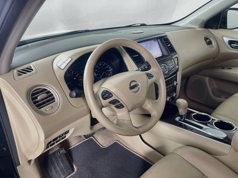 Used 2015 Nissan Pathfinder SL w/ SL Tech Package FWD image 10