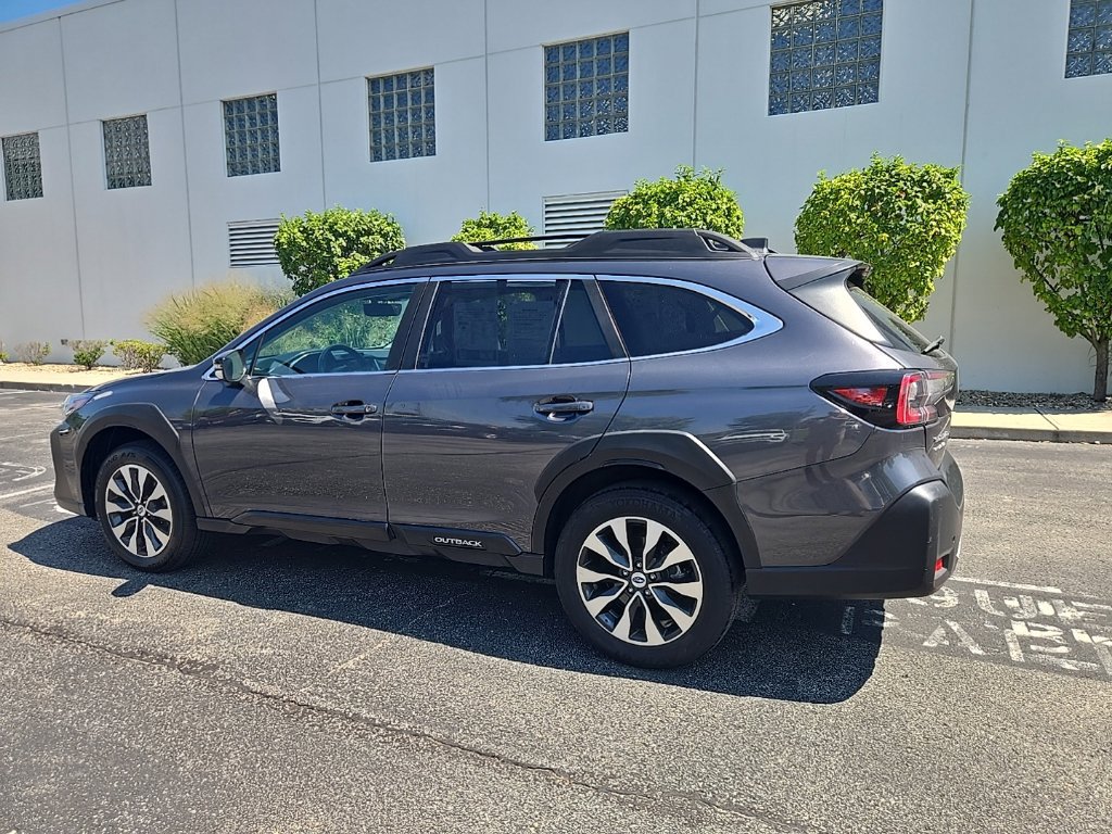Used 2024 Subaru Outback Limited AWD/4WD image 6