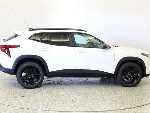 New 2026 Chevrolet Trax ACTIV w/ Sunroof Package image 8