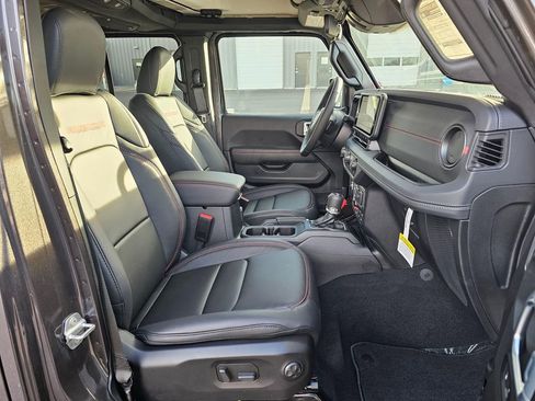New 2026 Jeep Wrangler Unlimited Rubicon image 15