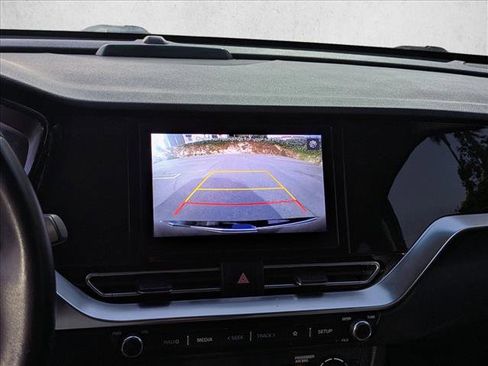 Used 2022 Kia Niro EX image 15