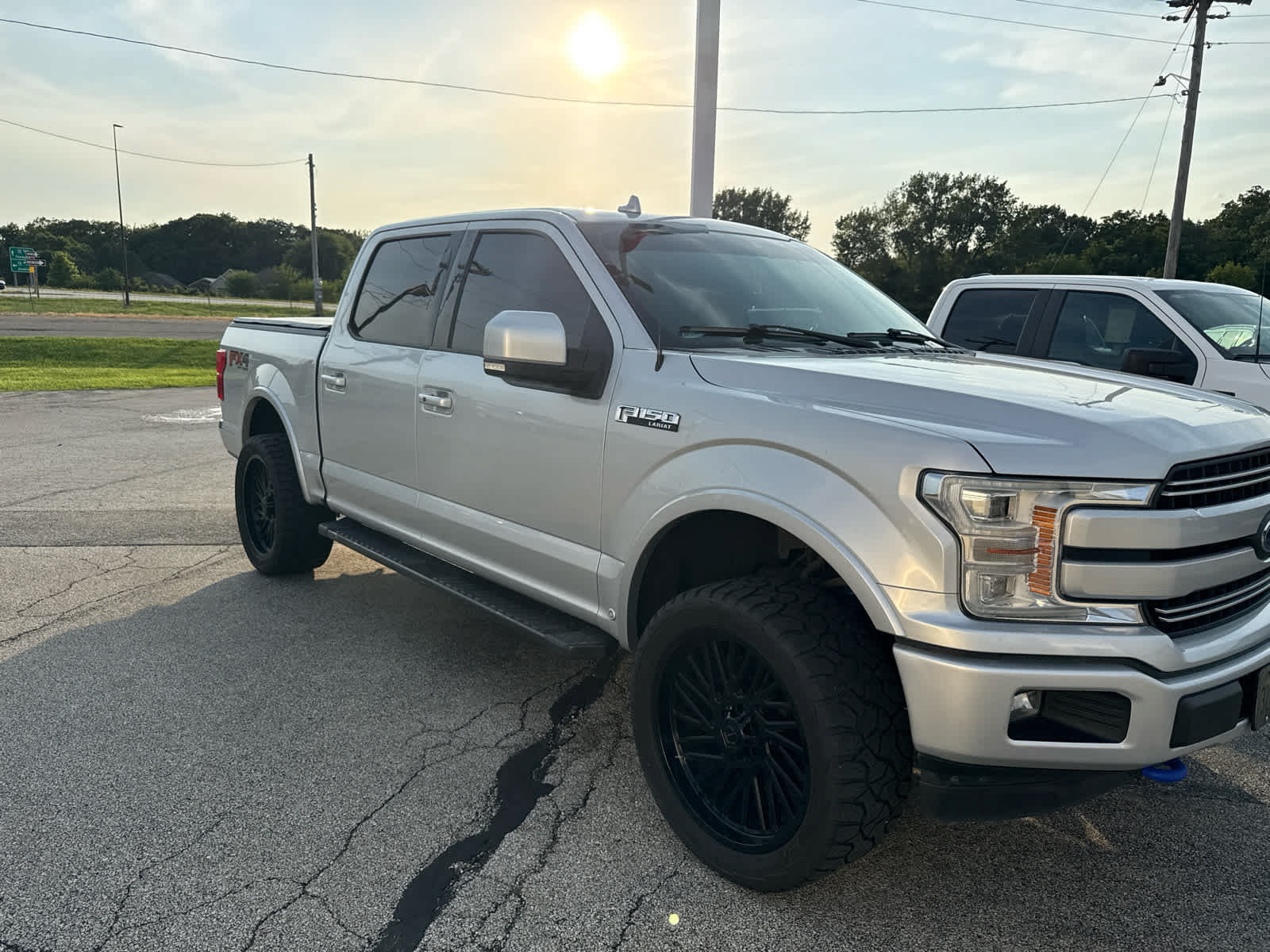 Used 2018 Ford F150 Lariat w/ Equipment Group 502A Luxury AWD/4WD image 2
