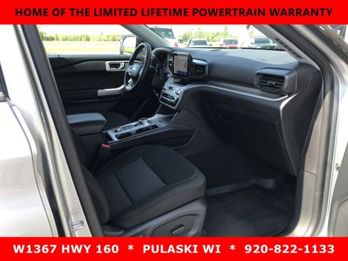 Used 2024 Ford Explorer XLT w/ Class IV Trailer Tow Package AWD/4WD image 4