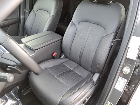 Used 2024 MAZDA CX-90 3.3 Turbo w/ Preferred Plus image 16