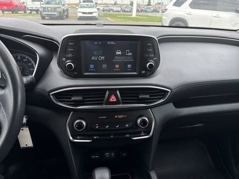 Used 2019 Hyundai Santa Fe SE AWD/4WD image 17