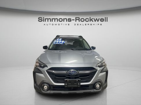 Used 2023 Subaru Outback Premium AWD/4WD image 8