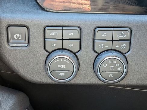 New 2026 Chevrolet Silverado 1500 LTZ w/ Z71 Off-Road Package image 18