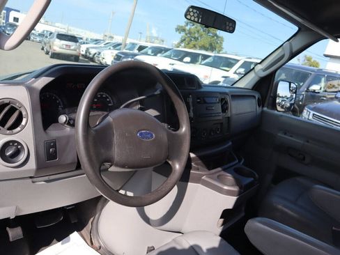 Used 2011 Ford E-250 and Econoline 250 w/ PWR Group image 6