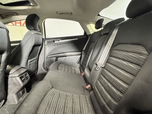 Used 2016 Ford Fusion SE FWD image 28