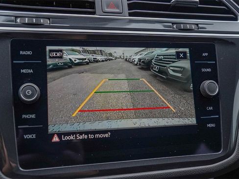 New 2024 Volkswagen Tiguan SE R-Line image 14