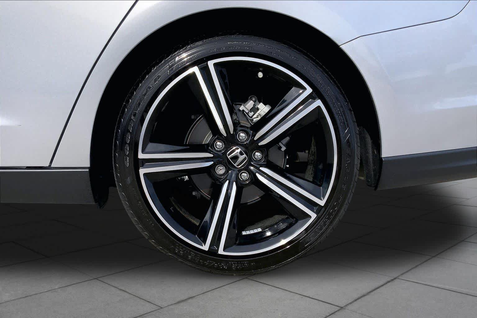 Certified 2026 Honda Accord SE image 11
