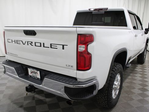 Used 2022 Chevrolet Silverado 2500 LTZ w/ LTZ Plus Package image 32