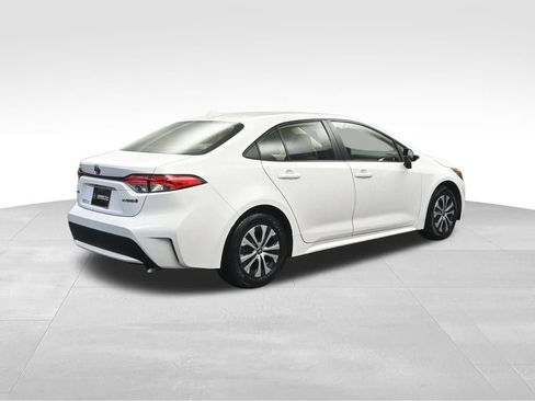 Used 2022 Toyota Corolla LE FWD image 8