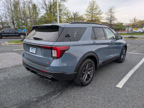 New 2026 Ford Explorer ST image 2