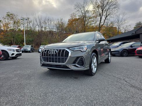 Used 2022 Audi Q3 2.0T Premium Plus image 4