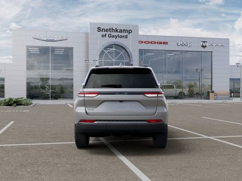 New 2026 Jeep Grand Cherokee Altitude AWD/4WD image 8