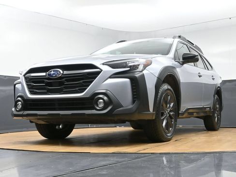 Used 2025 Subaru Outback Onyx Edition AWD/4WD image 48