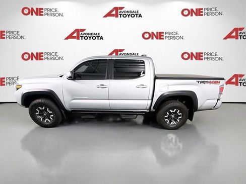 Certified 2022 Toyota Tacoma TRD Off-Road w/ TRD Premium Off Road Package AWD/4WD image 5