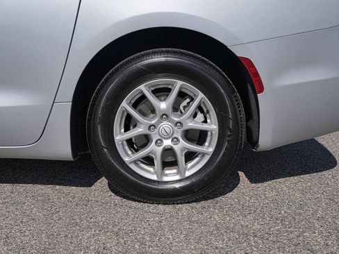 Used 2026 Chrysler Pacifica Select FWD image 13