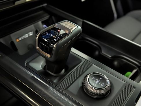 New 2025 GMC Hummer EV 2X w/ LPO, Sport Package image 22