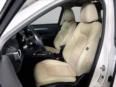 Used 2018 MAZDA CX-5 Touring w/ Preferred Equipment Package FWD image 8