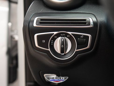 Used 2019 Mercedes-Benz C 300 Sedan image 38