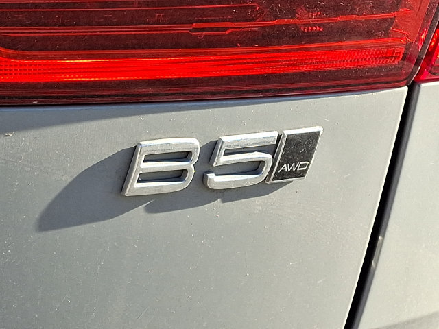 Used 2025 Volvo XC60 B5 Plus w/ Climate Package AWD/4WD image 30