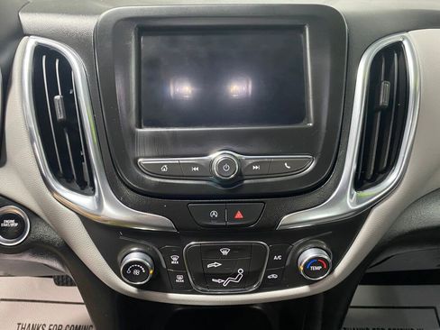 Used 2022 Chevrolet Equinox LS image 8