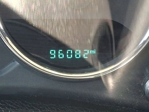Used 2018 Jeep Wrangler Unlimited Rubicon w/ Connectivity Group AWD/4WD image 18