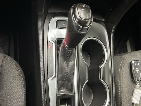 Used 2020 Chevrolet Equinox LT image 23