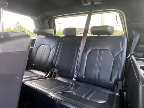 Used 2020 Ford Expedition Limited AWD/4WD image 36