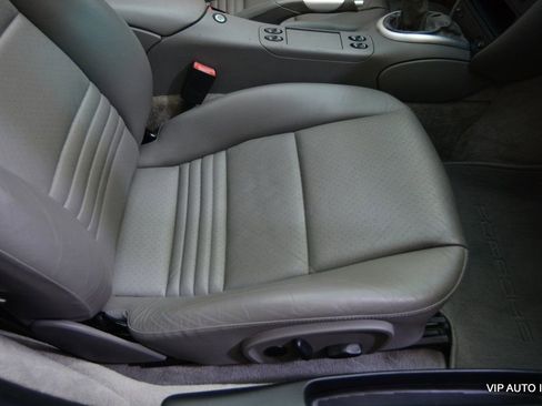 Used 2002 Porsche 911 Cabriolet image 22