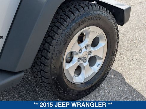 Used 2015 Jeep Wrangler Unlimited Sport w/ Connectivity Group image 12