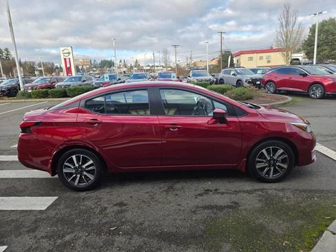 New 2025 Nissan Versa SV w/ Trunk Package image 4