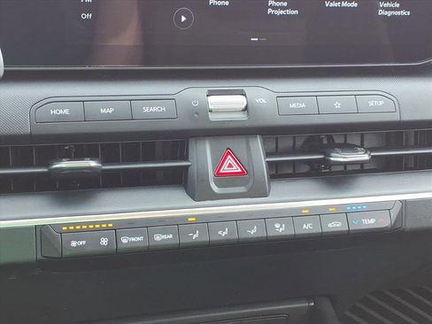 Used 2025 Kia K4 FWD image 30