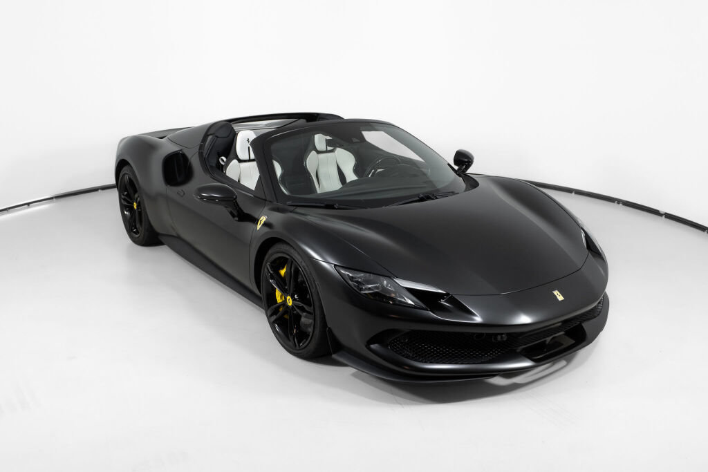 Used 2025 Ferrari 296 GTS RWD image 12