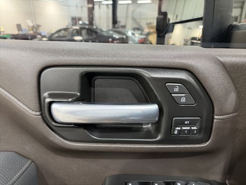 Used 2020 GMC Sierra 2500 Denali w/ Denali Ultimate Package image 13