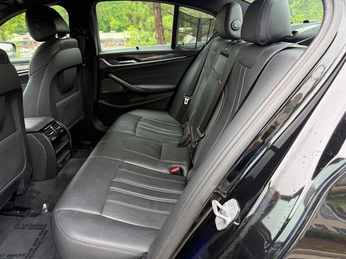 Used 2022 BMW 530i w/ M Sport Package RWD image 39