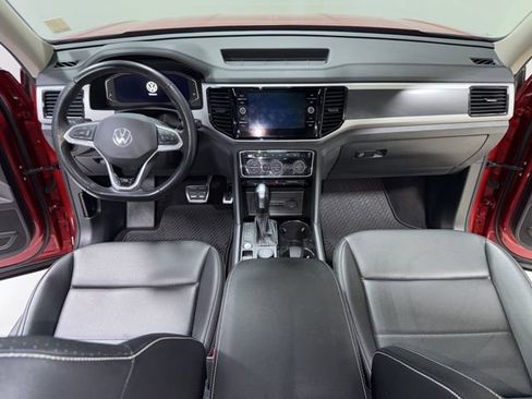 Used 2023 Volkswagen Atlas SEL R-Line image 18