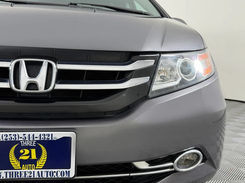 Used 2016 Honda Odyssey Touring image 5