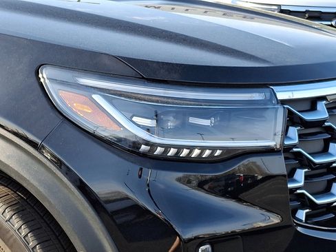 Used 2025 Ford Explorer Platinum w/ LUX Leather Package AWD/4WD image 9