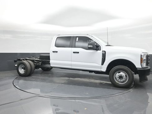 New 2025 Ford F350 XL AWD/4WD image 11