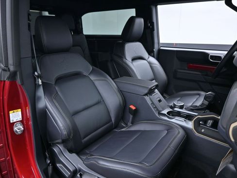 New 2026 Ford Bronco Badlands image 30
