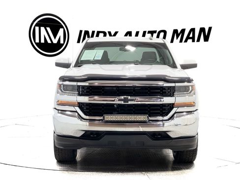 Used 2017 Chevrolet Silverado 1500 LT AWD/4WD image 9
