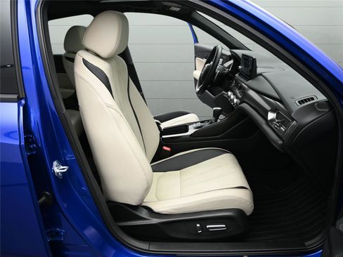 Used 2025 Acura Integra A-Spec image 18