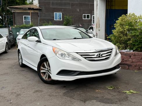 Used 2014 Hyundai Sonata GLS FWD image 12