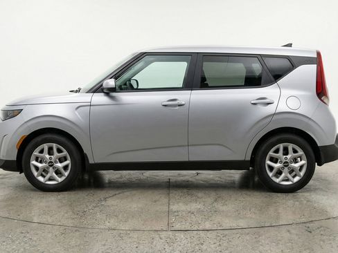 Used 2025 Kia Soul LX w/ LX Technology Package image 5
